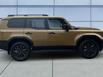 Toyota Land Cruiser 2.8 Mild-Hybrid Lounge Pano