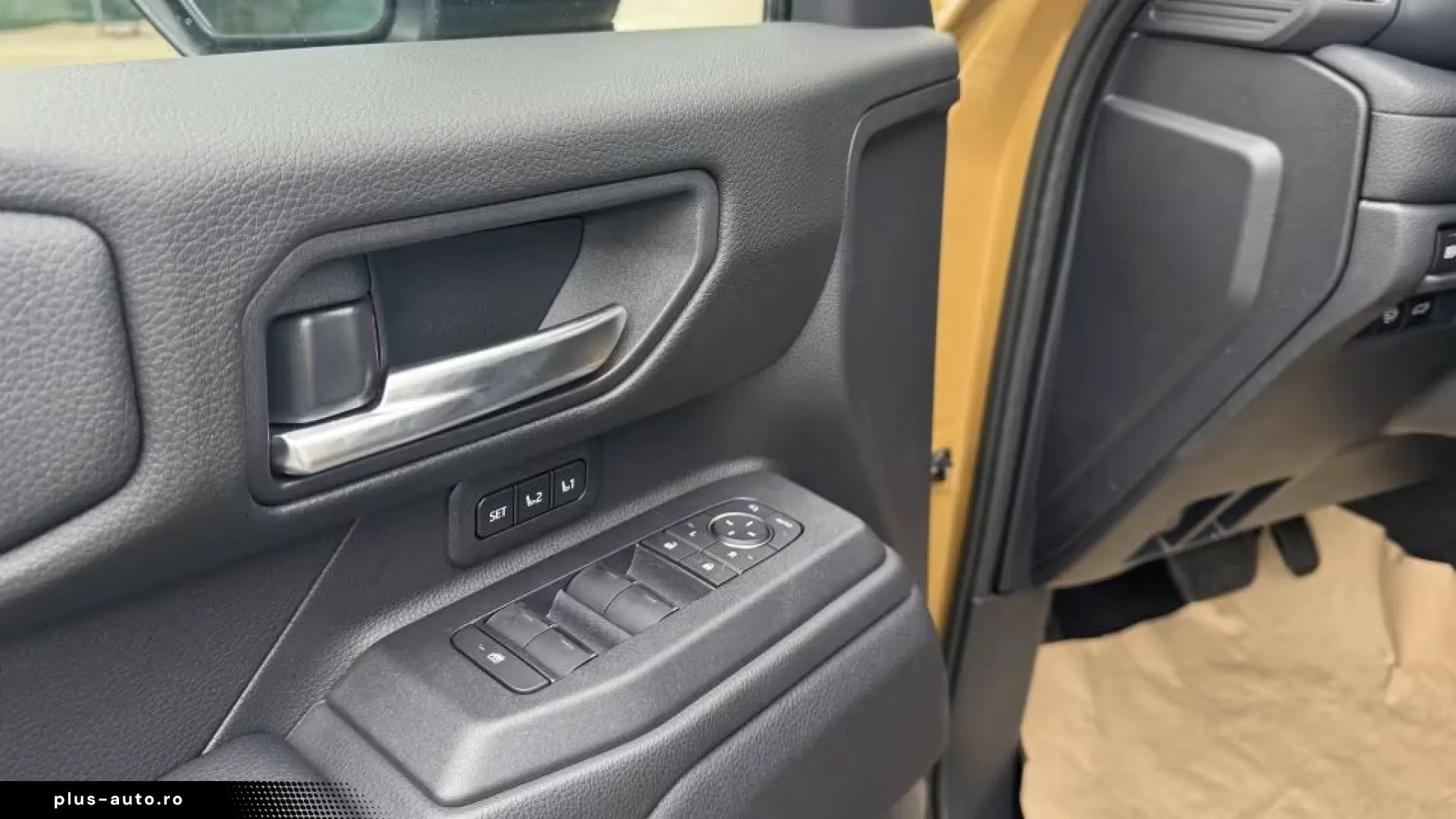Toyota Land Cruiser 2.8 Mild-Hybrid Lounge Pano