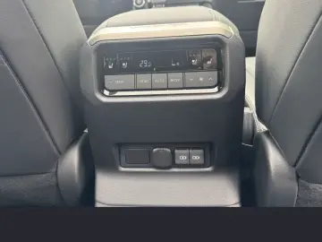 Toyota Land Cruiser 2.8 Mild-Hybrid Lounge Pano