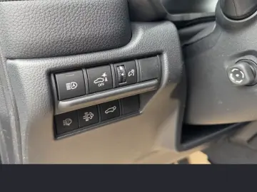 Toyota Land Cruiser 2.8 Mild-Hybrid Lounge Pano