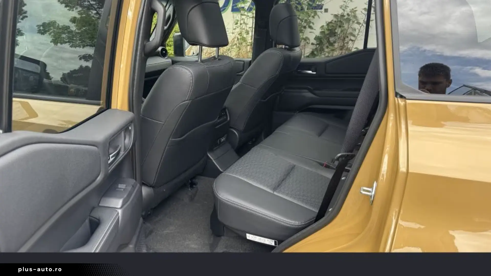 Toyota Land Cruiser 2.8 Mild-Hybrid Lounge Pano