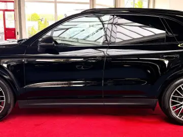 PORSCHE Cayenne Platinum Edition PANO BOSE LUFT RFK