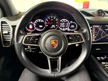 PORSCHE Cayenne Platinum Edition PANO BOSE LUFT RFK