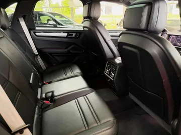 PORSCHE Cayenne Platinum Edition PANO BOSE LUFT RFK