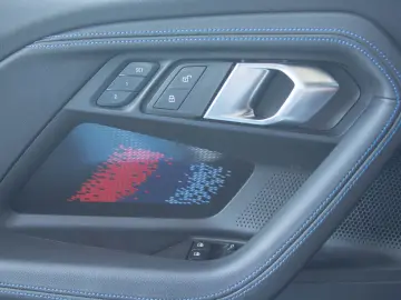 BMW M2 Coupe  HUD M Shadow eDach Zandvoort U-FREI