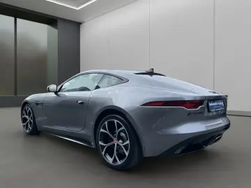 JAGUAR F-Type Coupe P300 R-Dyn. Black