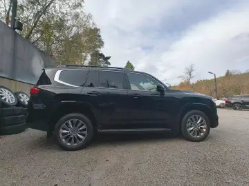 Toyota Land Cruiser LC300 PREMIUM MY2027