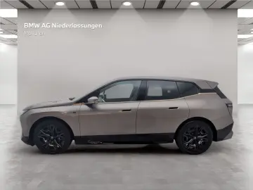BMW iX M60 Bowers & Wilkins