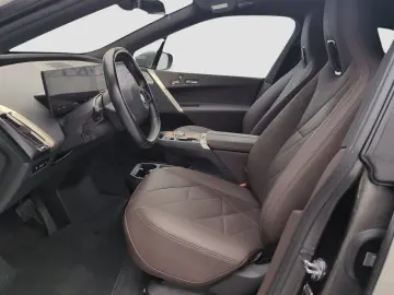 BMW iX M60 Bowers & Wilkins