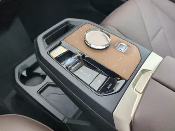 BMW iX M60 Bowers & Wilkins