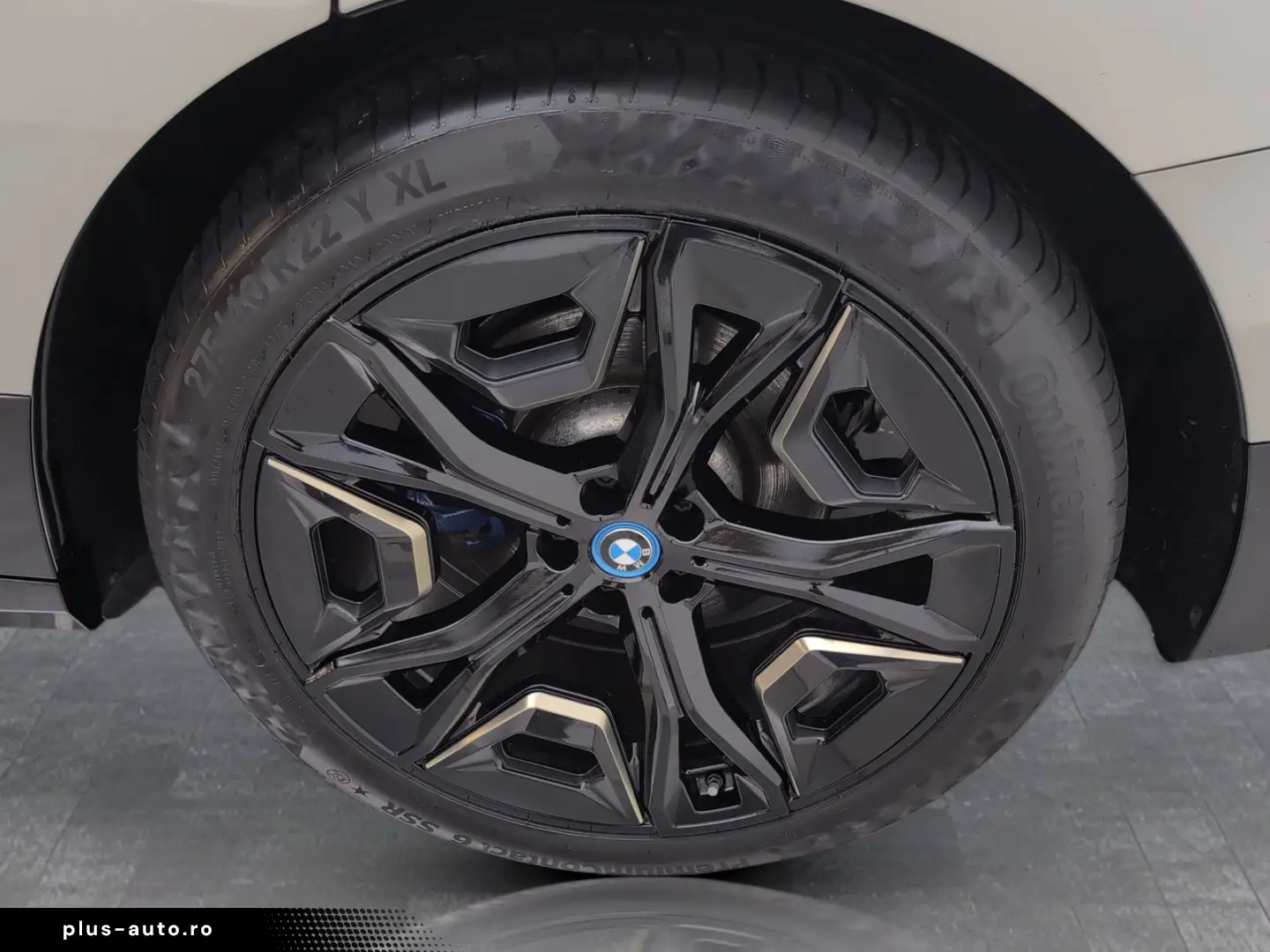 BMW iX M60 Bowers & Wilkins