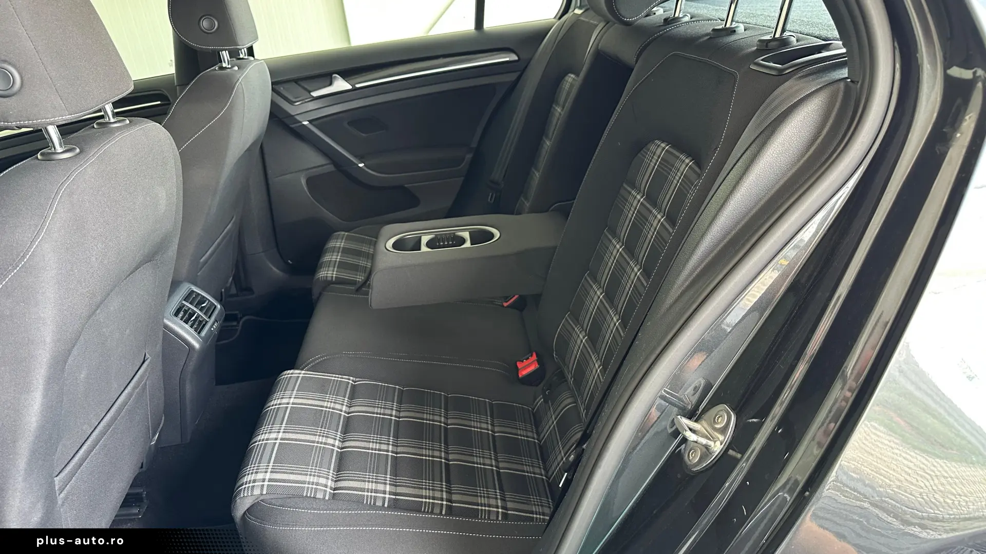 Volkswagen Golf 7 GTD 2.0 Diesel 184 CP An 2014
