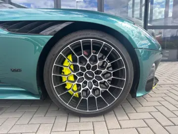 ASTON MARTIN DBS 5.2 V12 770 Ultimate PPF  full B&O
