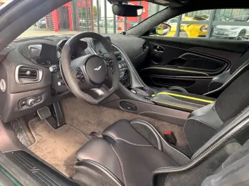 ASTON MARTIN DBS 5.2 V12 770 Ultimate PPF  full B&O