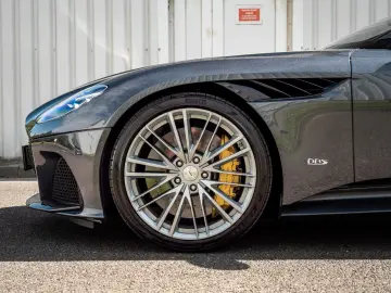 ASTON MARTIN DBS 5.2 V12.TITANIUM ABGASANLAGE.B&O