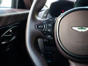 ASTON MARTIN DBS 5.2 V12.TITANIUM ABGASANLAGE.B&O