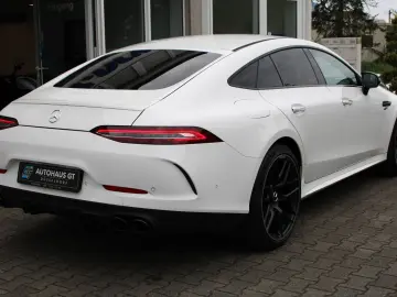 MERCEDES-BENZ AMG GT 43 4Matic