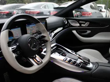 MERCEDES-BENZ AMG GT 43 4Matic