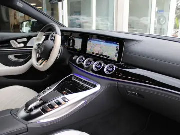 MERCEDES-BENZ AMG GT 43 4Matic