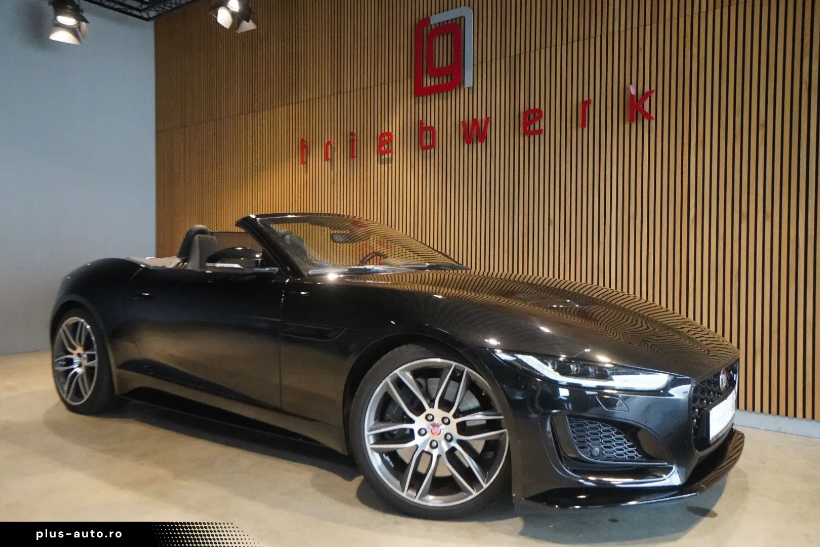 JAGUAR F-Type  V8  R-Dynamic AWD-BRD-U-Frei-Balck Pack