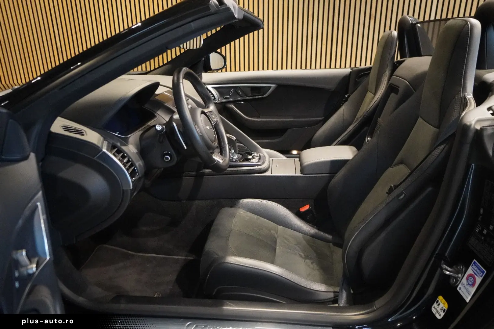 JAGUAR F-Type  V8  R-Dynamic AWD-BRD-U-Frei-Balck Pack
