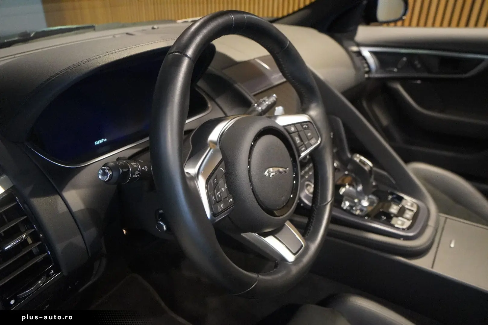 JAGUAR F-Type  V8  R-Dynamic AWD-BRD-U-Frei-Balck Pack