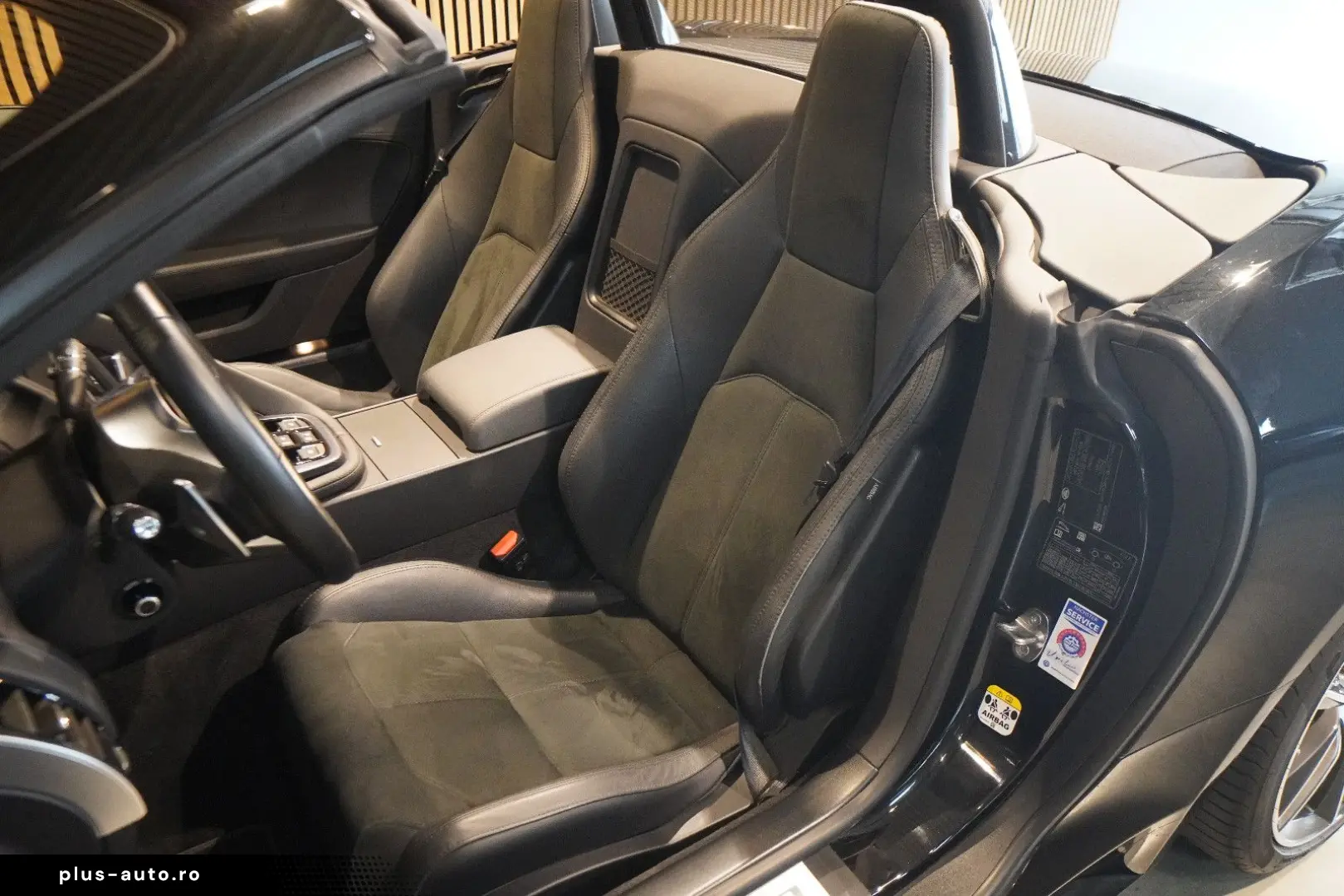 JAGUAR F-Type  V8  R-Dynamic AWD-BRD-U-Frei-Balck Pack