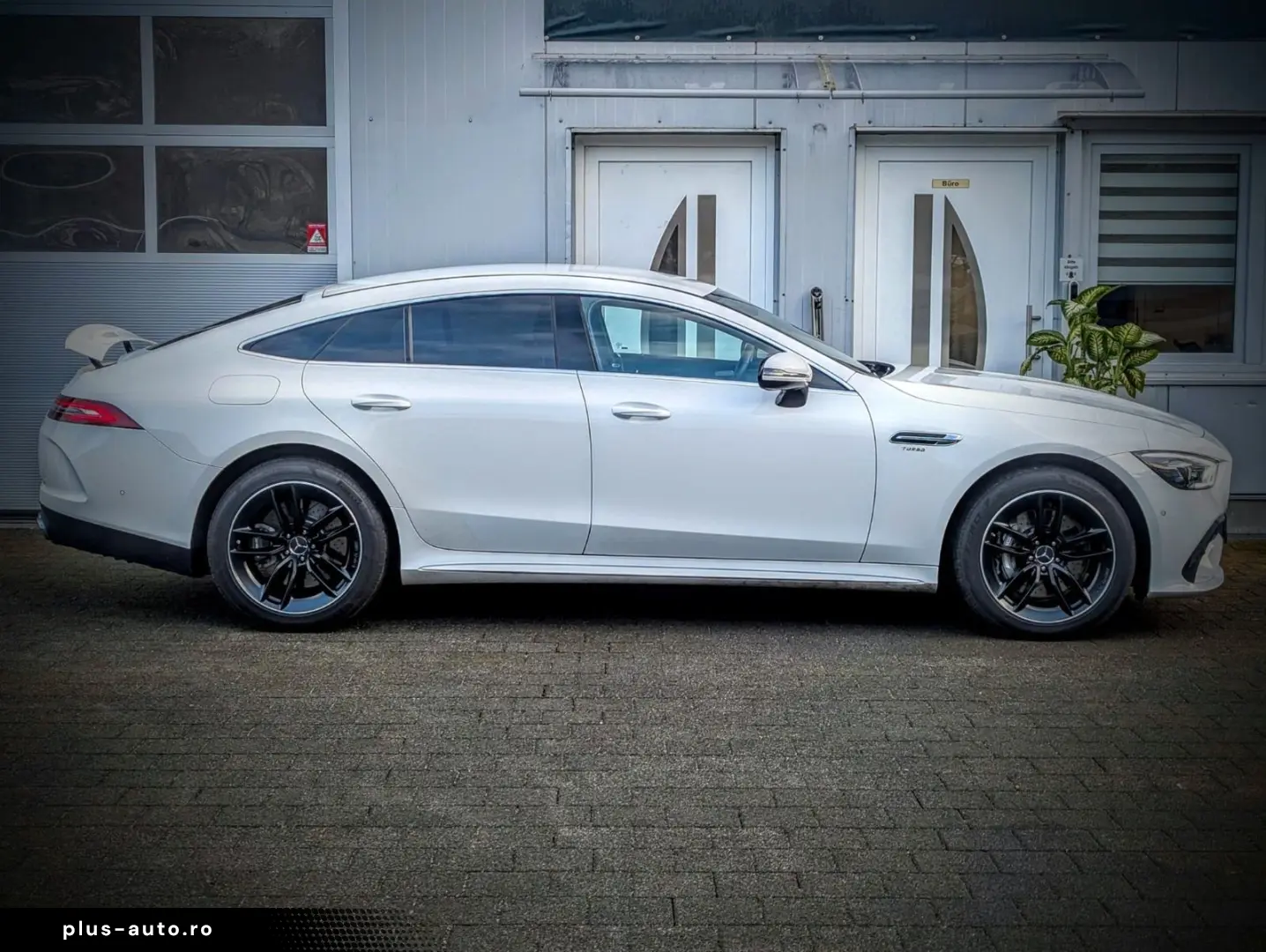 MERCEDES-BENZ AMG GT 43