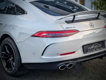 MERCEDES-BENZ AMG GT 43