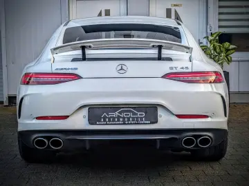 MERCEDES-BENZ AMG GT 43