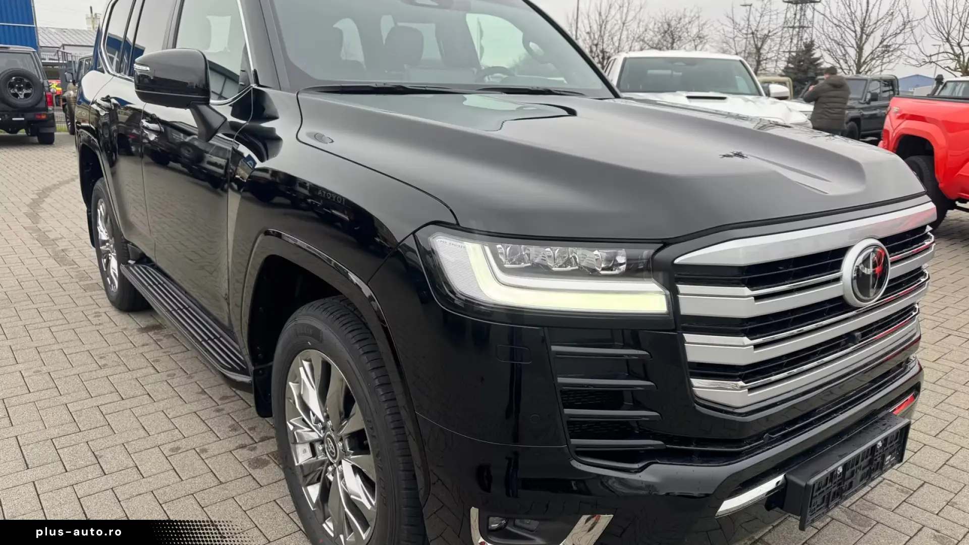 Toyota Land Cruiser LC300 Premium ZX Mod
