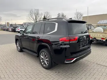 Toyota Land Cruiser LC300 Premium ZX Mod