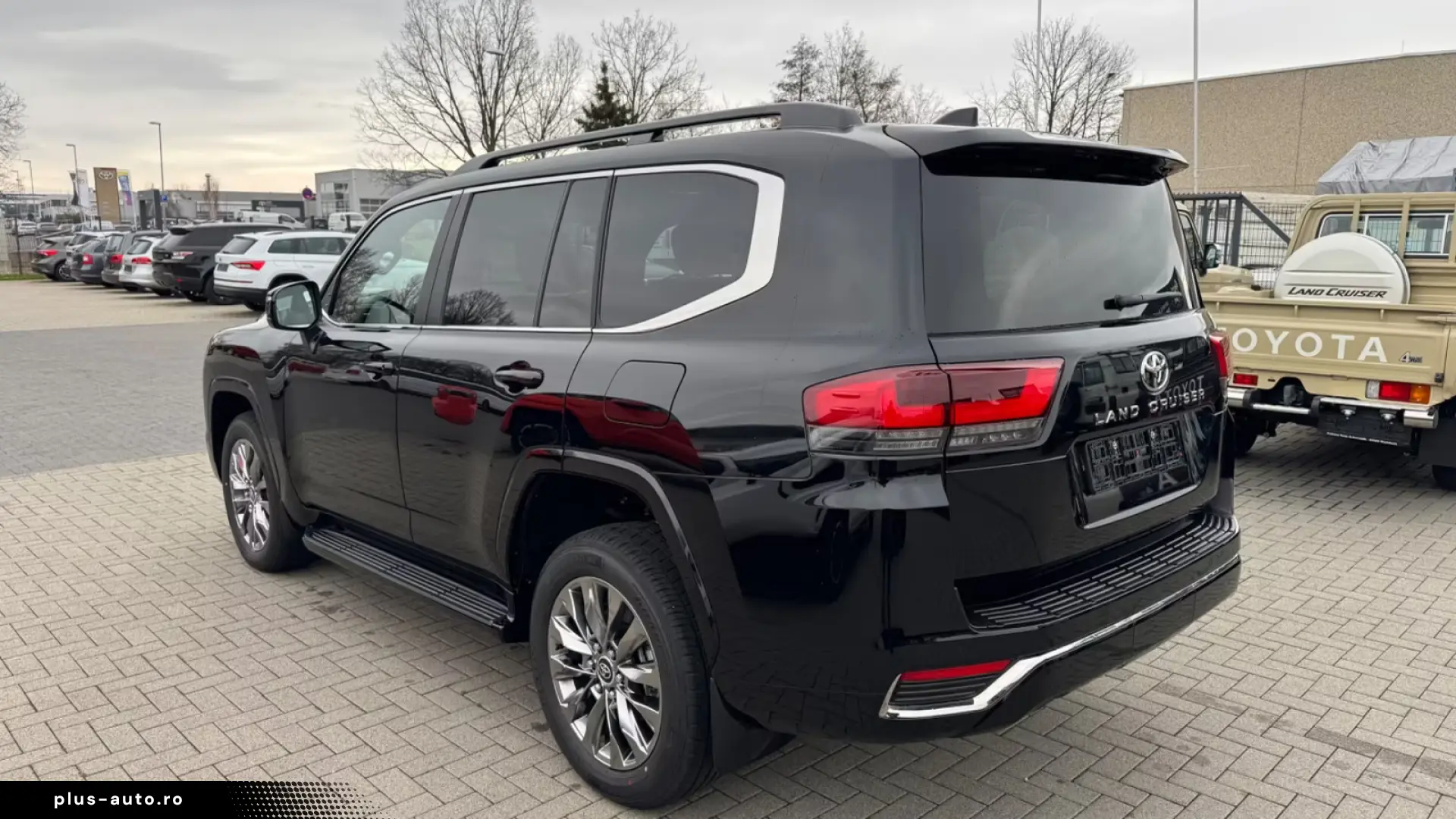 Toyota Land Cruiser LC300 Premium ZX Mod