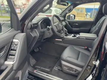 Toyota Land Cruiser LC300 Premium ZX Mod