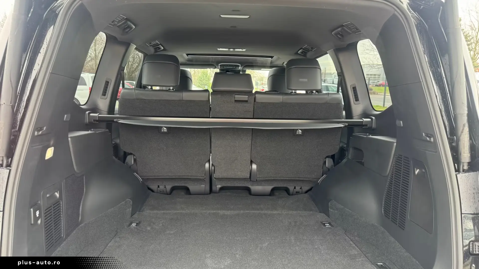Toyota Land Cruiser LC300 Premium ZX Mod