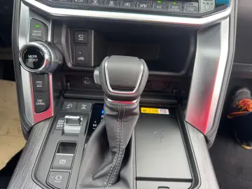 Toyota Land Cruiser LC300 Premium ZX Mod