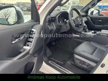 Toyota Land Cruiser LC300 Premium ZX Mod 2026