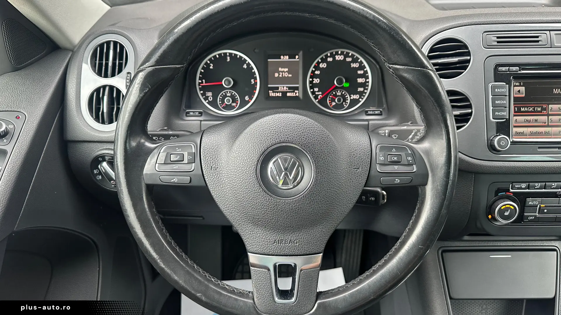 Volkswagen Tiguan 2.0 Diesel 140 CP An 2014