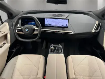 BMW iX xDrive45