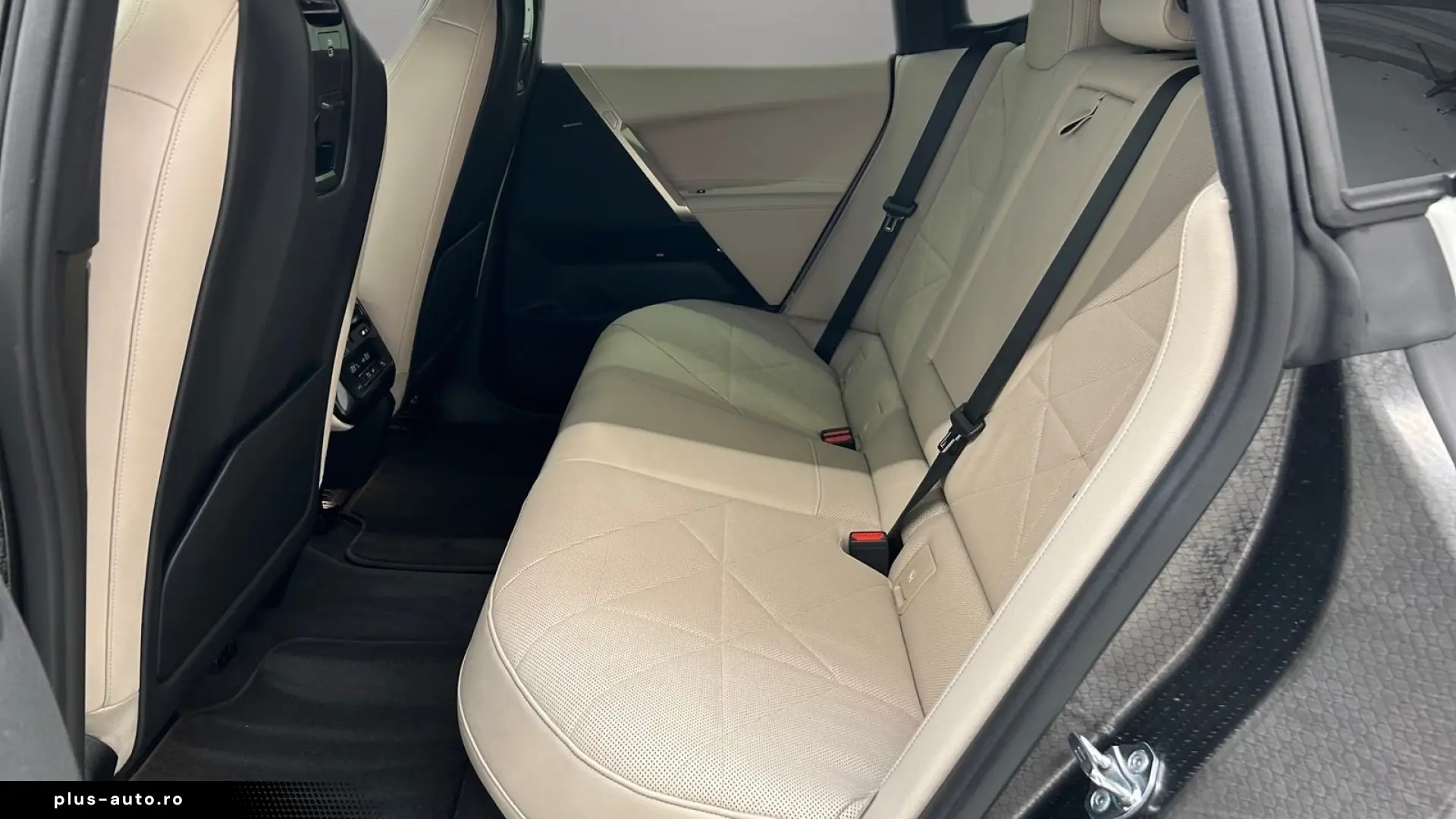 BMW iX xDrive45