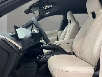 BMW iX xDrive45