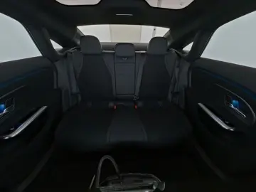 Mercedes-Benz CLA 250 - electric