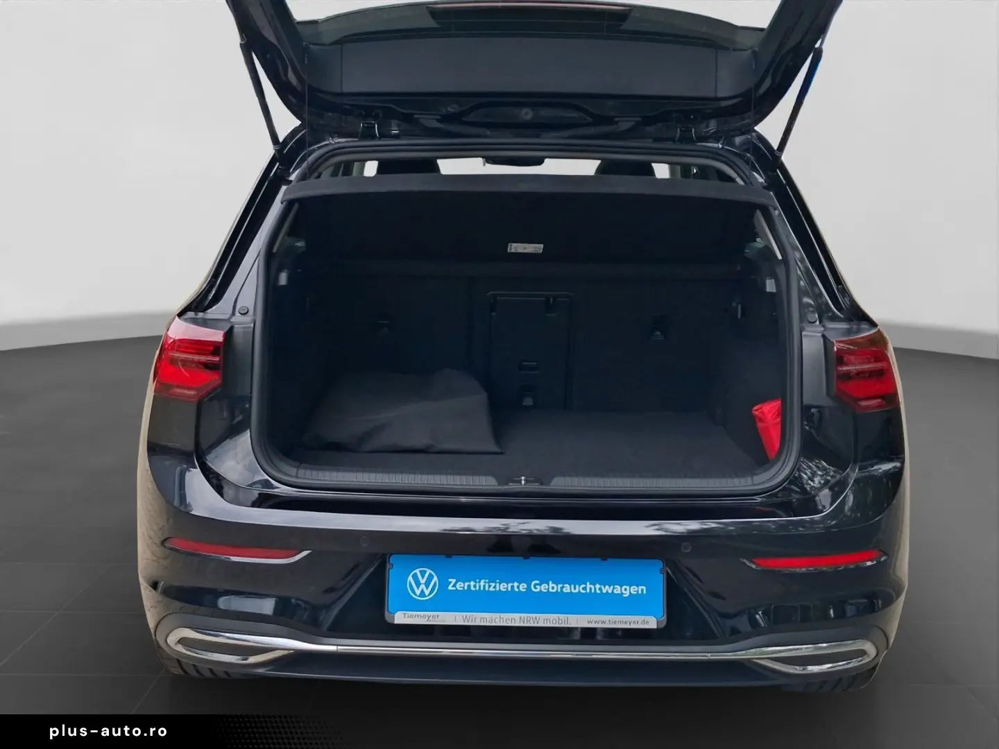 VW Golf 1.4 eHybrid STYLE PANO LM18 DCC IQ.LIGHT