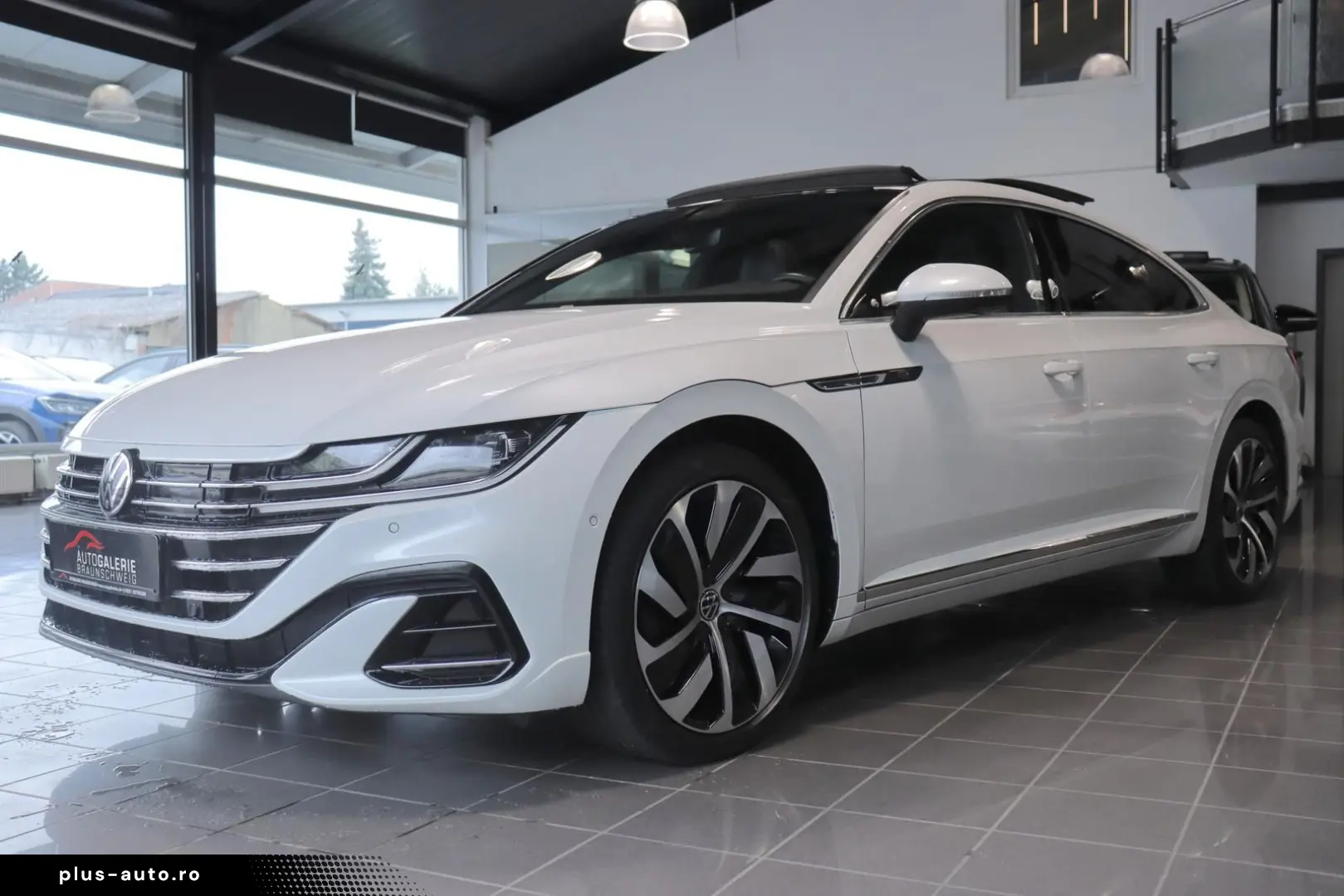 VW Arteon 1.4 TSI DSG R-LINE eHybrid  PANO MATRIX