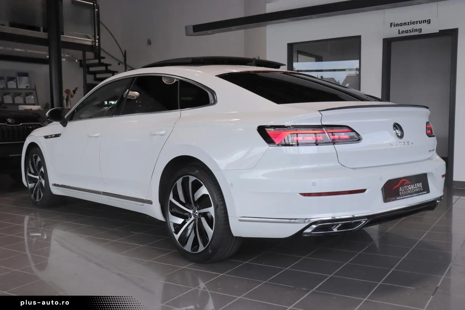 VW Arteon 1.4 TSI DSG R-LINE eHybrid  PANO MATRIX
