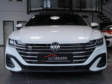 VW Arteon 1.4 TSI DSG R-LINE eHybrid  PANO MATRIX
