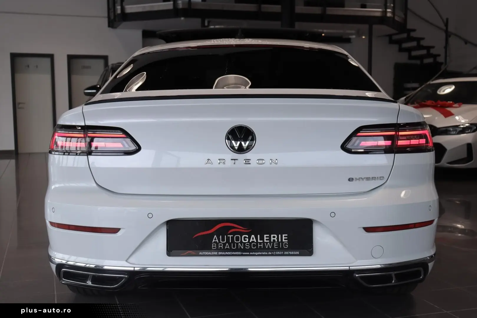 VW Arteon 1.4 TSI DSG R-LINE eHybrid  PANO MATRIX