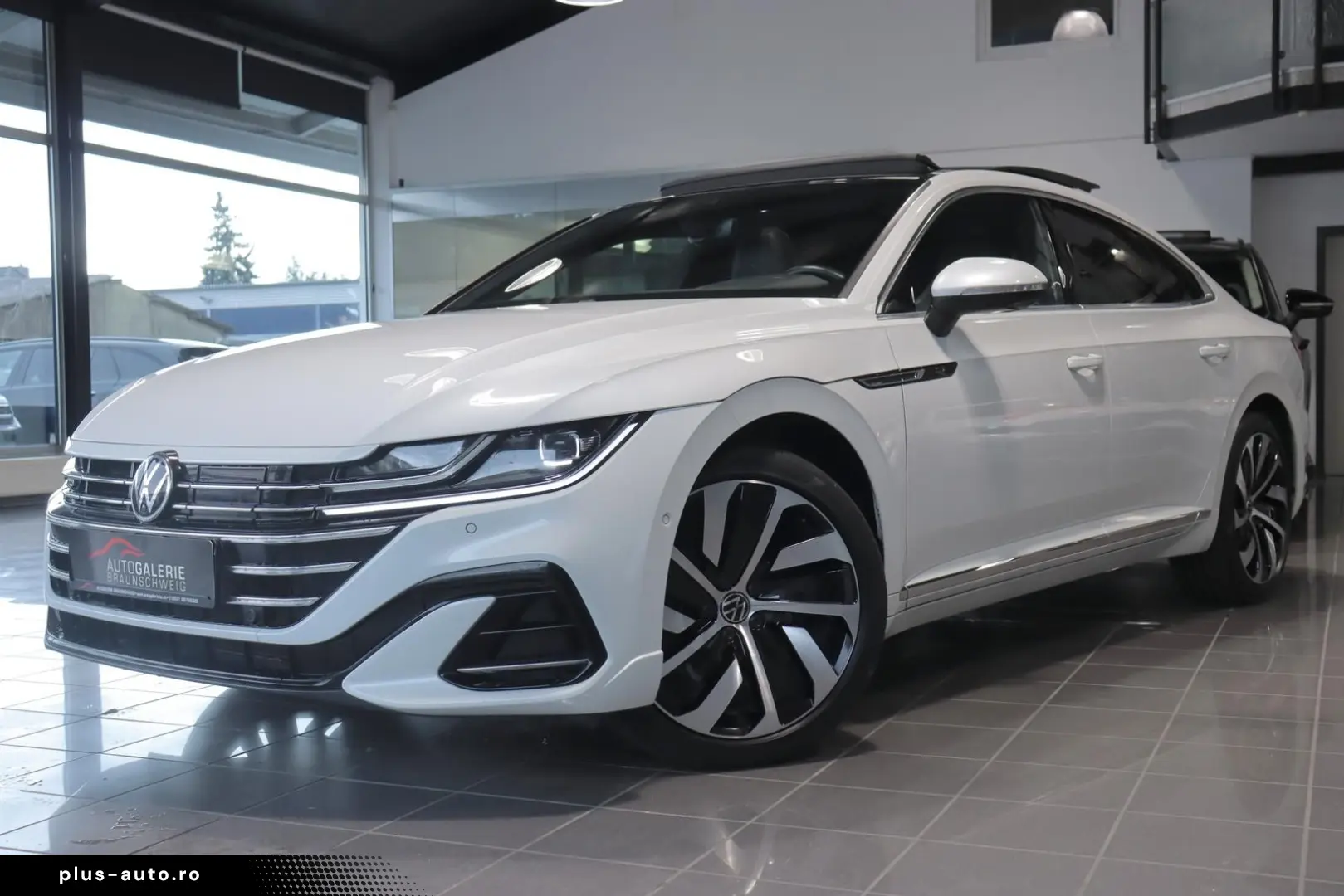 VW Arteon 1.4 TSI DSG R-LINE eHybrid  PANO MATRIX