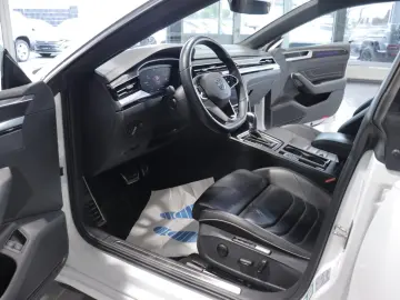 VW Arteon 1.4 TSI DSG R-LINE eHybrid  PANO MATRIX