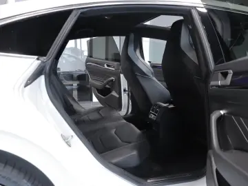 VW Arteon 1.4 TSI DSG R-LINE eHybrid  PANO MATRIX